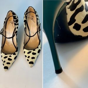 Giuseppe Zanotti point toe w/ Mary Jane strap.